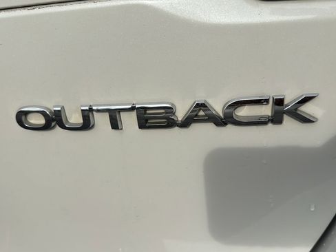 Used 2021 Subaru Outback Premium image 42