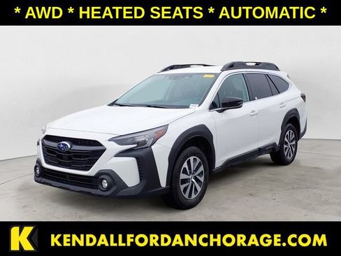 Used 2025 Subaru Outback Premium AWD/4WD image 1
