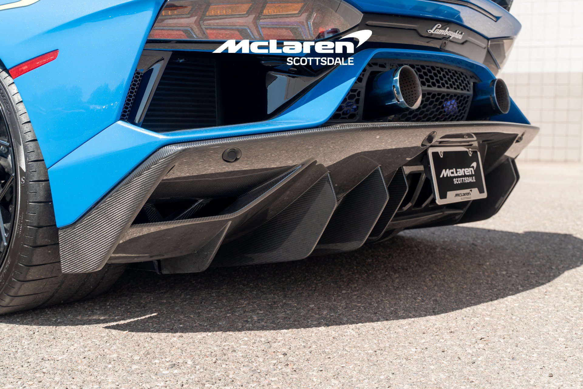Used 2021 Lamborghini Aventador SVJ AWD/4WD image 31