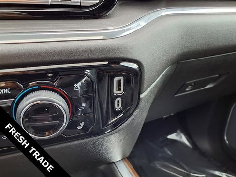 Used 2024 Chevrolet Silverado 2500 High Country w/ High Country Premium Package image 13