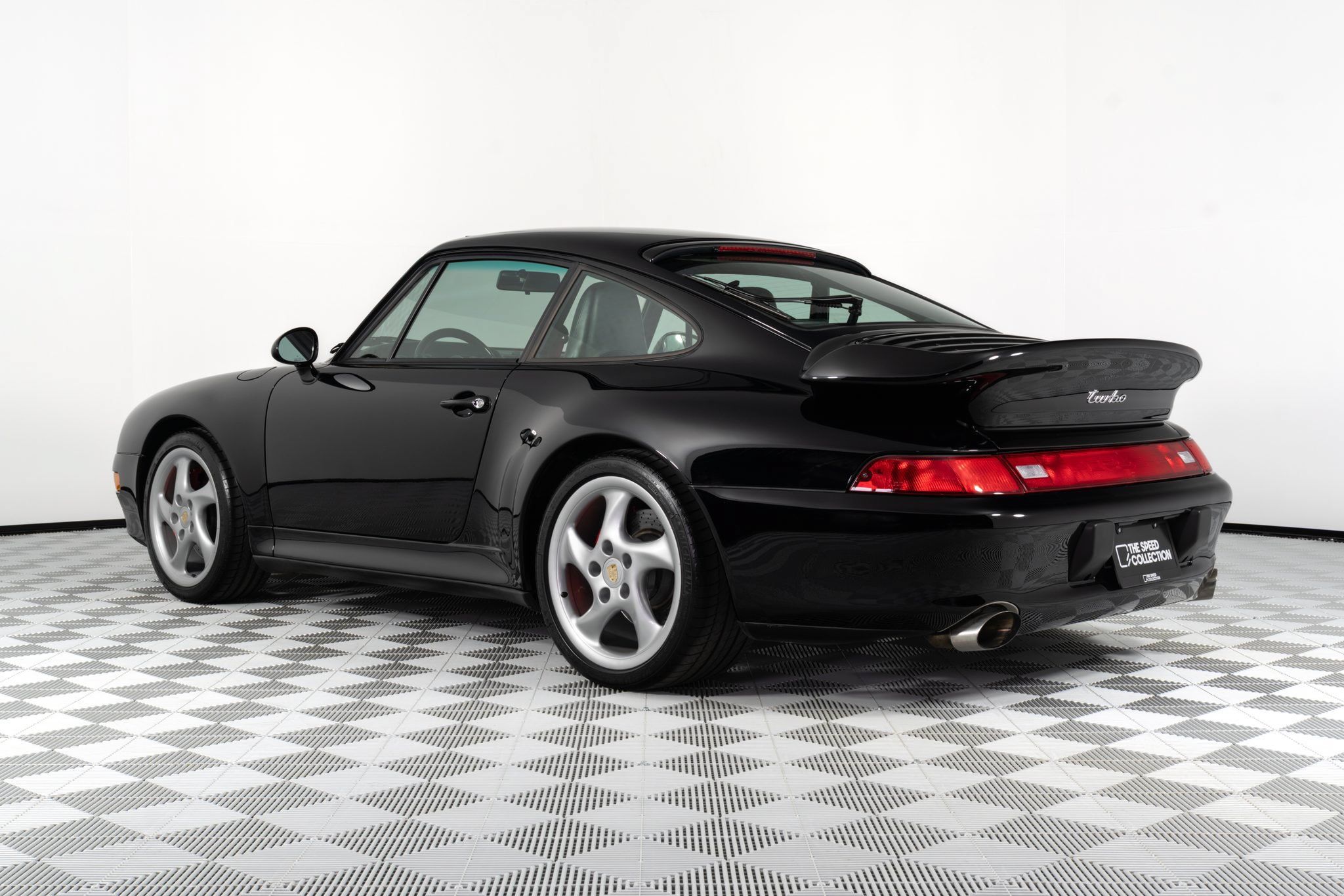 Used 1996 Porsche 911 Turbo RWD image 2