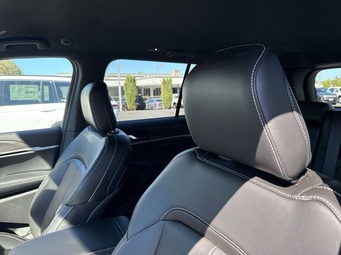 New 2025 Jeep Grand Cherokee Limited image 13