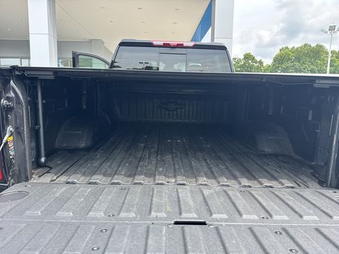 Used 2025 Chevrolet Silverado 2500 High Country w/ Technology Package AWD/4WD image 13