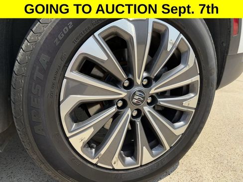 Used 2024 Buick Envision Preferred AWD/4WD image 9