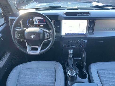 Used 2022 Ford Bronco Outer Banks image 11