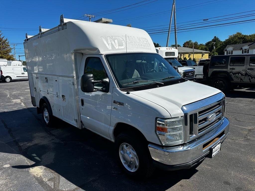Used 2015 Ford E-350 and Econoline 350 Super Duty w/ Power Windows & Locks Group RWD image 6