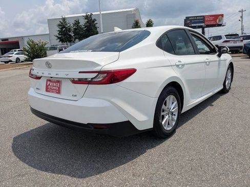 Used 2025 Toyota Camry LE FWD image 4