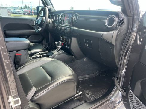 Used 2023 Jeep Wrangler Unlimited Sahara w/ Cold Weather Group AWD/4WD image 41