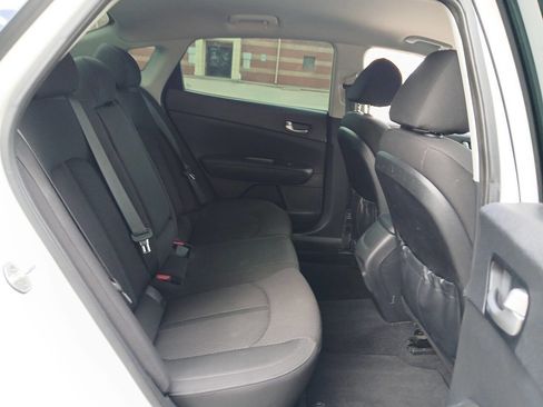 Used 2016 Kia Optima LX w/ LX Convenience Package FWD image 10