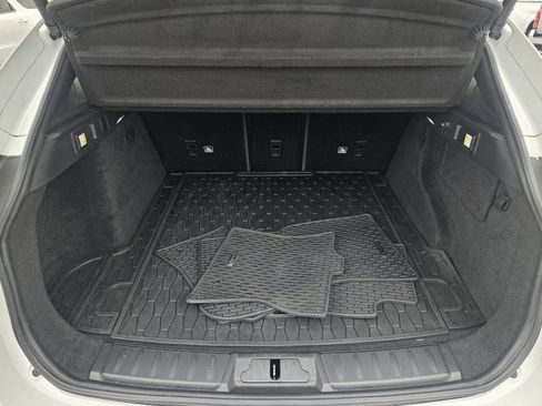 Used 2018 Jaguar F-PACE Prestige image 9