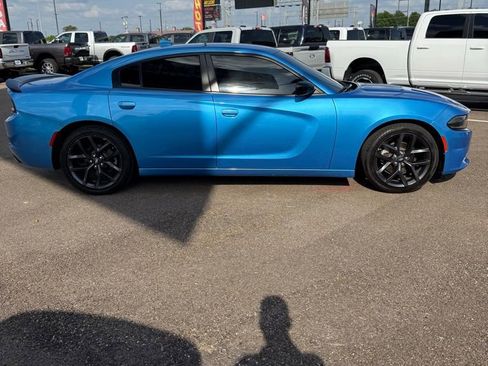 Used 2023 Dodge Charger SXT w/ Blacktop Package RWD image 7