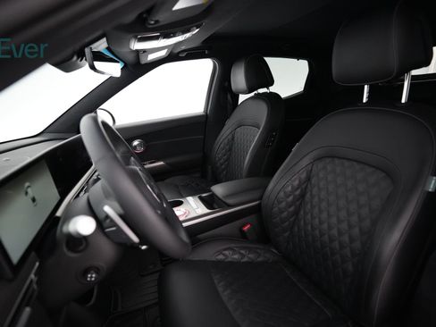Used 2023 Genesis GV60 Performance AWD/4WD image 4
