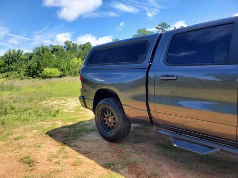 Used 2019 RAM 1500 Big Horn AWD/4WD image 12