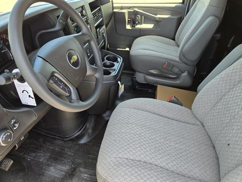 New 2025 Chevrolet Express 2500 w/ Driver Convenience Package image 9