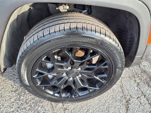 Used 2023 Jeep Grand Cherokee Summit image 50