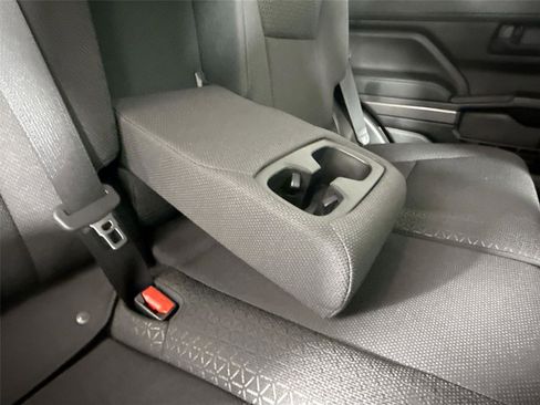 Certified 2025 Toyota 4Runner SR5 image 36