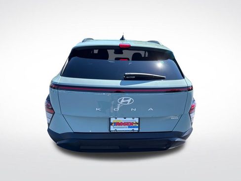 Certified 2024 Hyundai Kona SEL AWD/4WD image 4