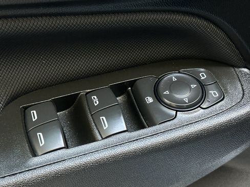 Used 2024 Chevrolet Equinox RS FWD image 12