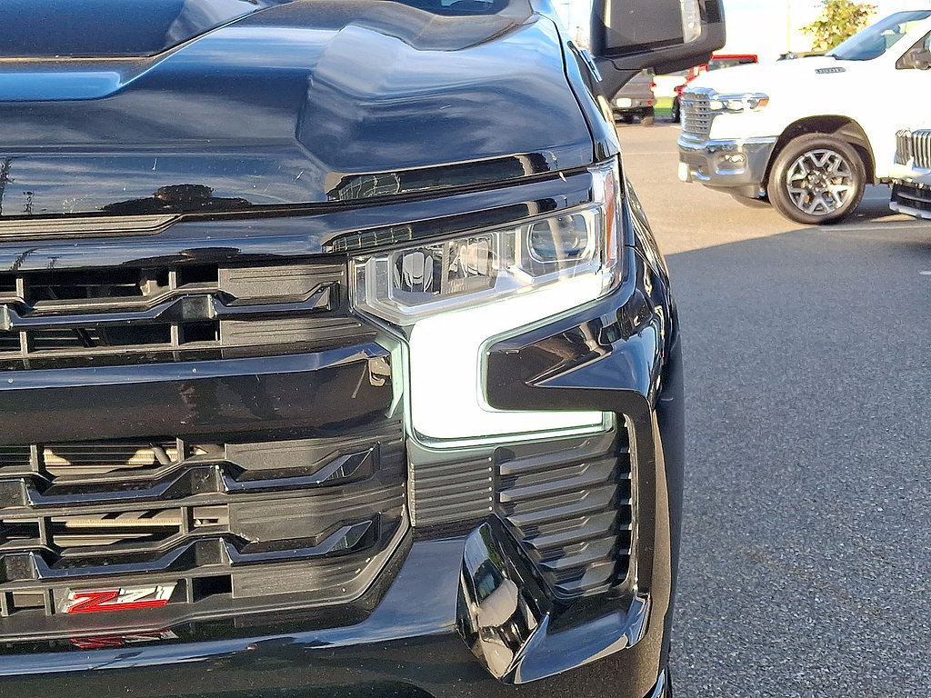 Used 2024 Chevrolet Silverado 1500 LT Trail Boss w/ LT Trail Boss Premium Package AWD/4WD image 34
