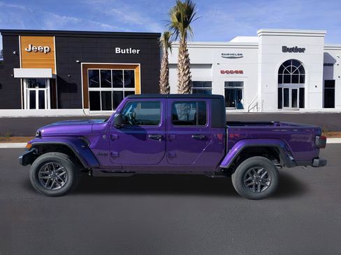 New 2026 Jeep Gladiator Sport image 3