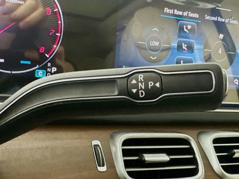 New 2026 Mercedes-Benz GLS 450 4MATIC image 17