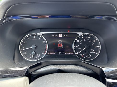 Used 2025 Nissan Pathfinder SL AWD/4WD image 22
