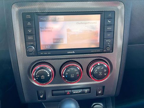 Used 2013 Dodge Challenger R/T image 30