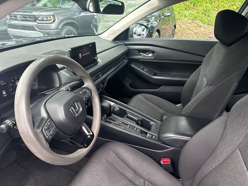 Used 2023 Honda Accord EX image 13