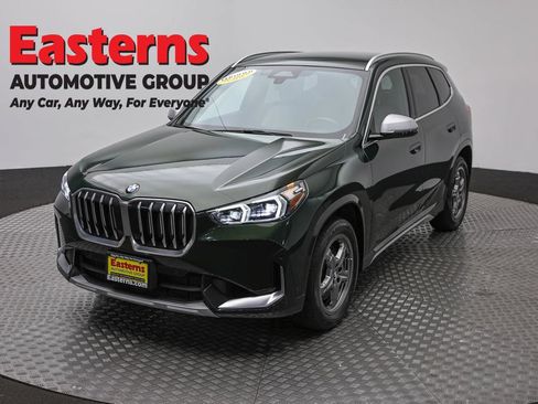 Used 2023 BMW X1 xDrive28i AWD/4WD image 1