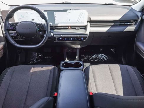 Used 2024 Hyundai Ioniq 5 SE RWD image 11