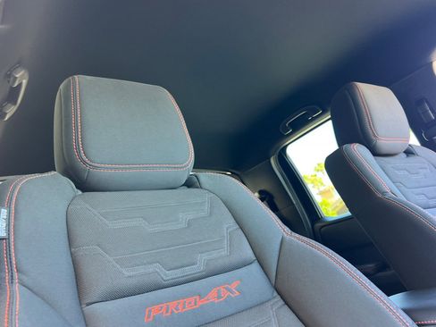 Used 2026 Nissan Frontier PRO-4X w/ Pro-4x Convenience Package AWD/4WD image 16