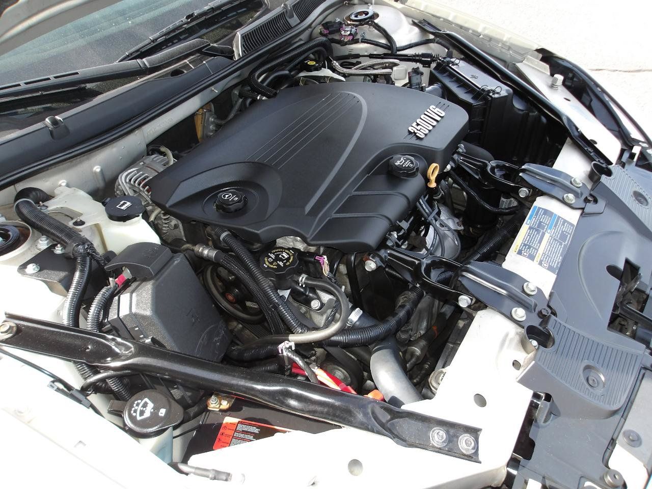 Used 2010 Chevrolet Impala LS FWD image 17