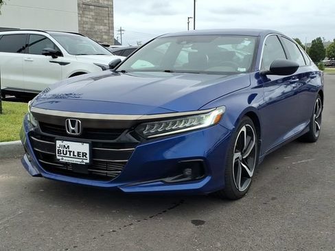 Used 2021 Honda Accord Sport image 2