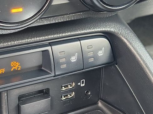 Used 2023 MAZDA MX-5 Miata Club image 11