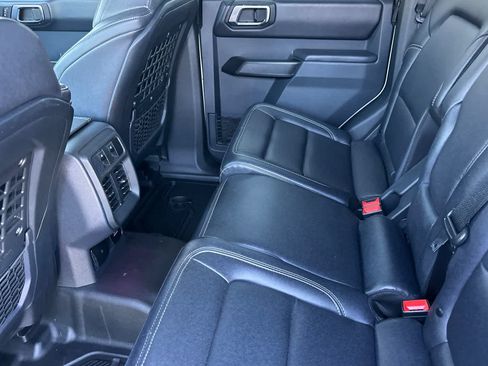 Certified 2025 Ford Bronco Badlands AWD/4WD image 13