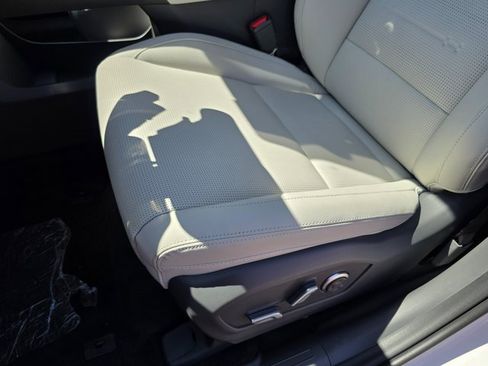 New 2025 Hyundai Santa Fe Limited image 17