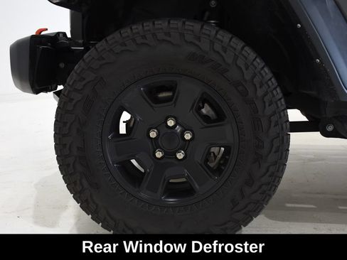 Used 2023 Jeep Gladiator Mojave w/ Trailer Tow Package AWD/4WD image 10