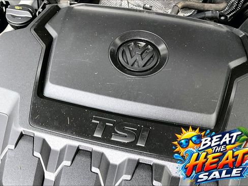 Used 2022 Volkswagen Tiguan SE FWD image 42