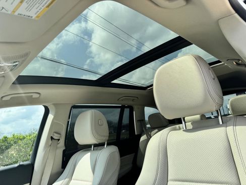 Used 2021 Mercedes-Benz GLS 450 GLS 450 image 14