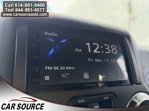 Used 2017 Jeep Wrangler Unlimited Sahara w/ Connectivity Group AWD/4WD image 17
