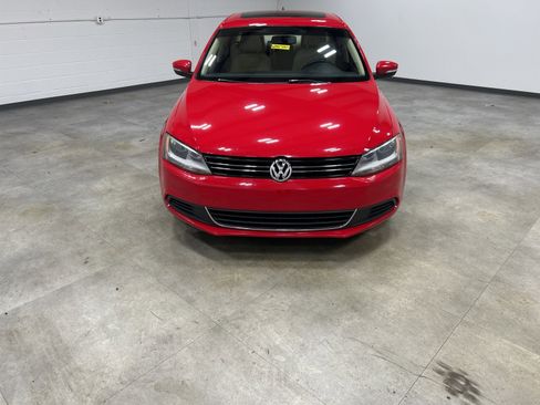 Used 2014 Volkswagen Jetta SE image 2