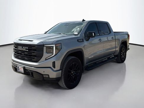 Used 2024 GMC Sierra 1500 Elevation w/ Elevation Premium Package AWD/4WD image 3