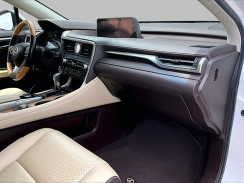 Used 2019 Lexus RX 350L FWD image 19