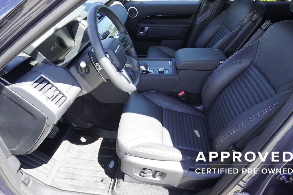 Used 2025 Land Rover Discovery S AWD/4WD image 19