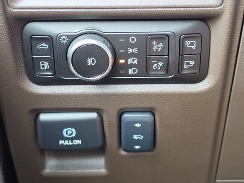 Used 2025 Ford F150 King Ranch w/ FX4 Off-Road Package AWD/4WD image 18