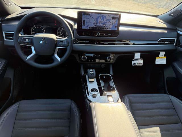 New 2026 Mitsubishi Outlander LE AWD/4WD image 13