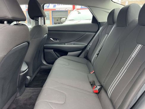 Certified 2023 Hyundai Elantra SEL w/ Preferred Accessory Package FWD image 13