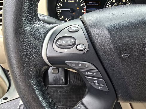 Used 2016 Nissan Pathfinder Platinum AWD/4WD image 7