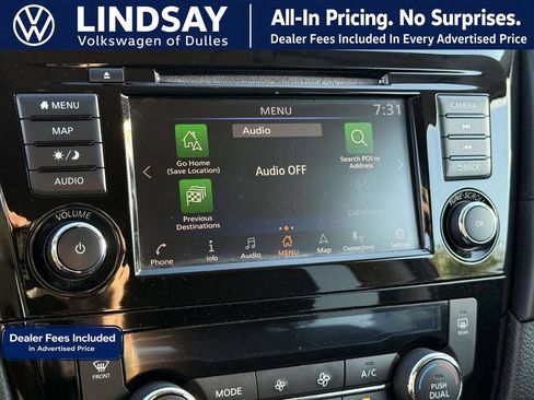 Used 2018 Nissan Rogue SV w/ Premium Package AWD/4WD image 16