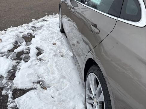 Used 2023 Chevrolet Malibu LT w/ Driver Confidence Package image 17